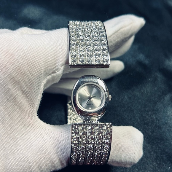 Jeanne Cooper “Duchess Collection” Crystal Embellished Bangle/with Hidden Watch - Picture 3 of 8